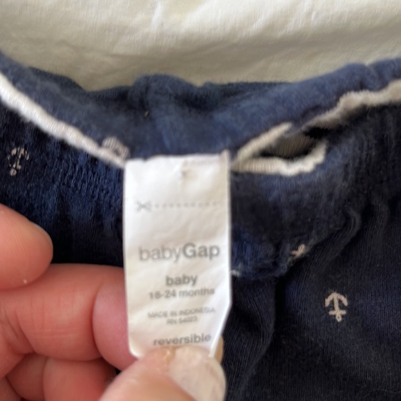 Gap Baby First Favorites Cotton Reversible Two-Piece Outfit Set - Picture 14 of 15